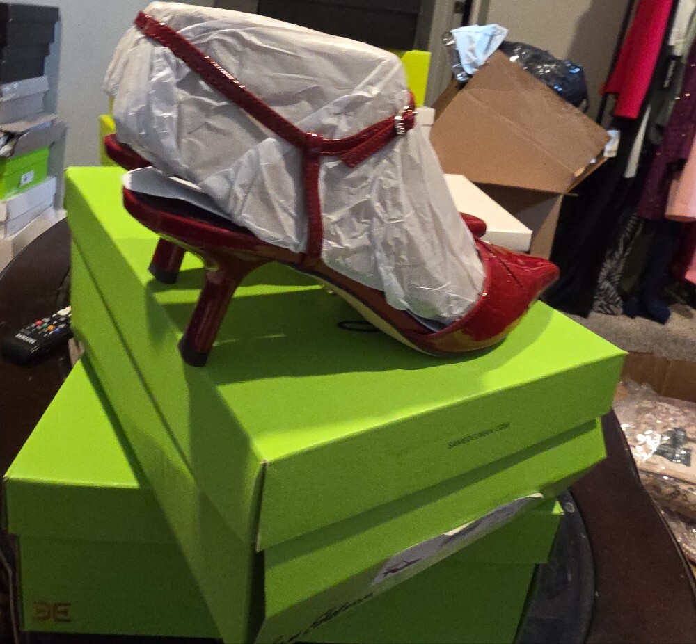 Sam Edelman Red Patent Leather T-Strap Pointed Flats - Picture 12 of 12